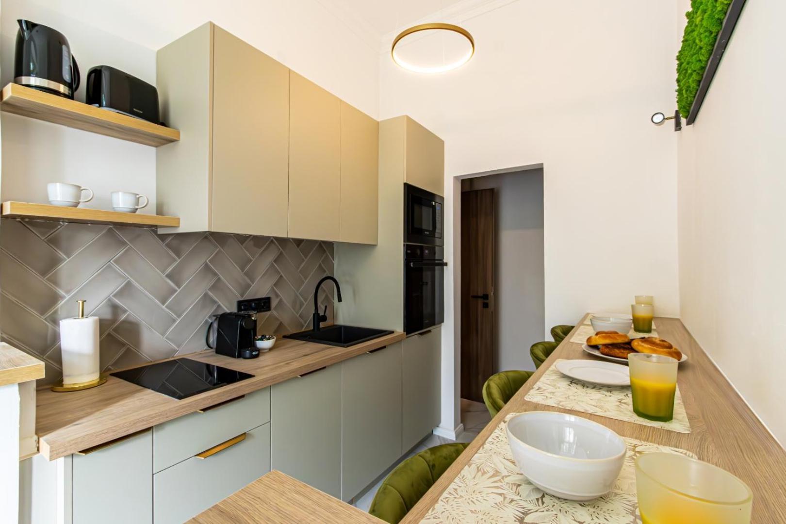 Oasis Apartment On The Broadway With Ac Budapest Eksteriør billede